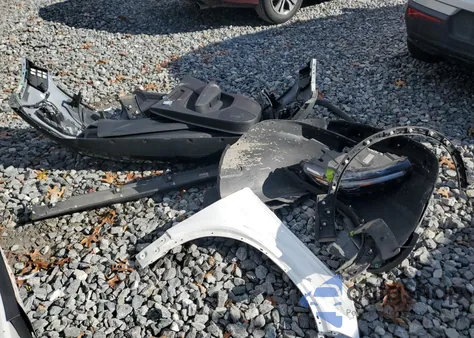 2021 Volvo Xc40 Recharge from USA, damaged, VIN YV4ED3UR6M2528055